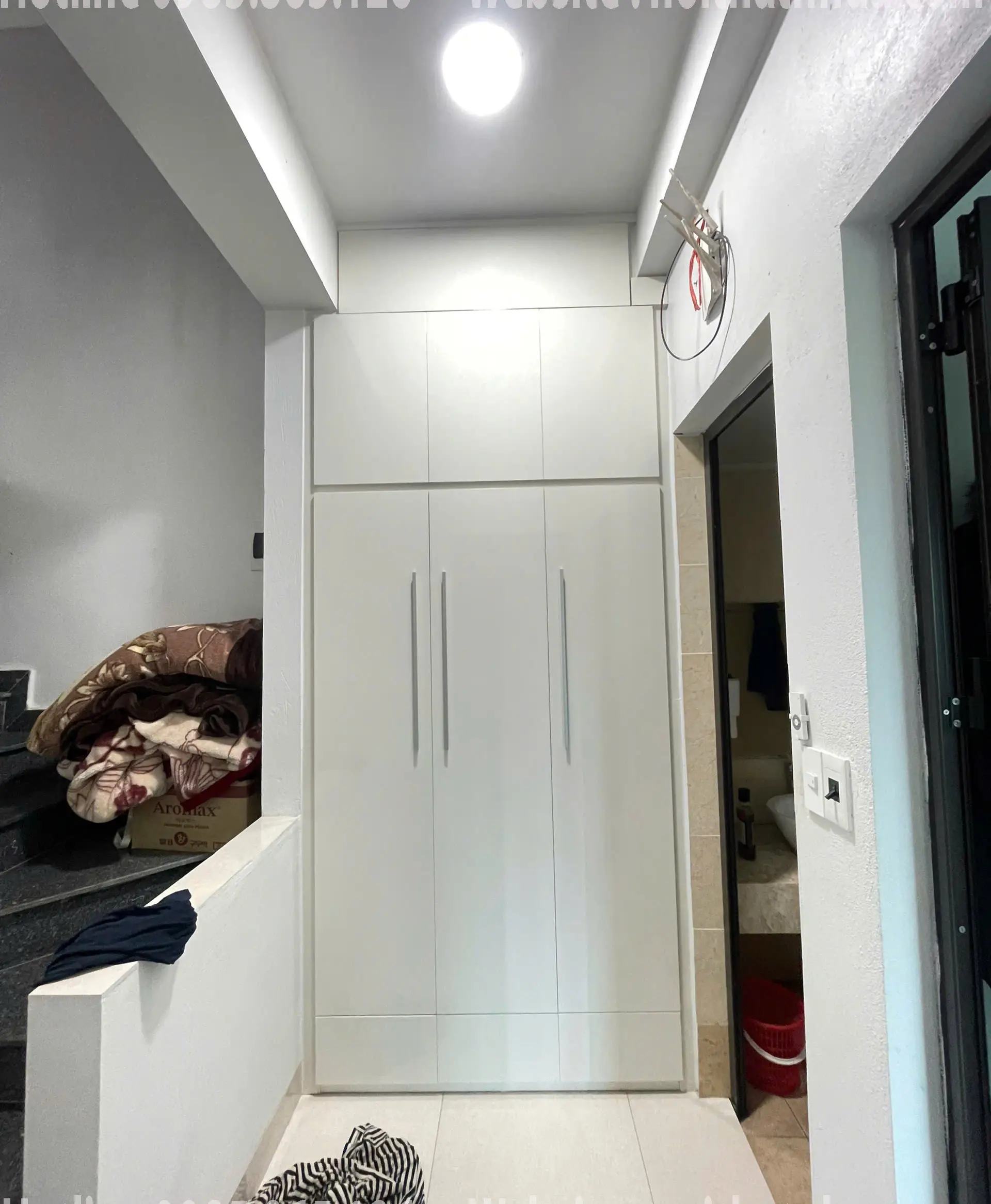 Tủ Nhựa Quần Áo 3 cánh kịch trần âm tường Chin Huei Plus CH-CHP22 - Image 3