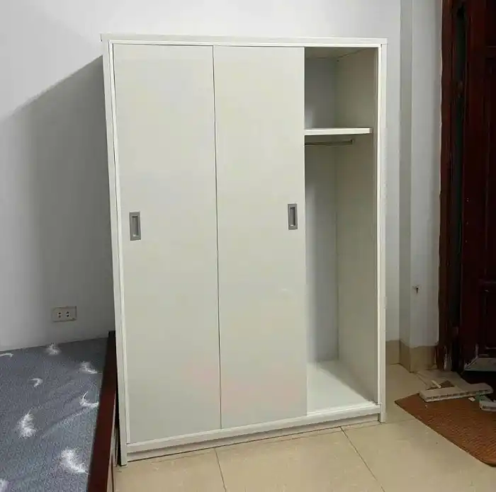 Tủ quần áo 3 cánh lùa nhựa Đài Loan Chin Huei tiêu chuẩn CH-T3C01 màu trắng