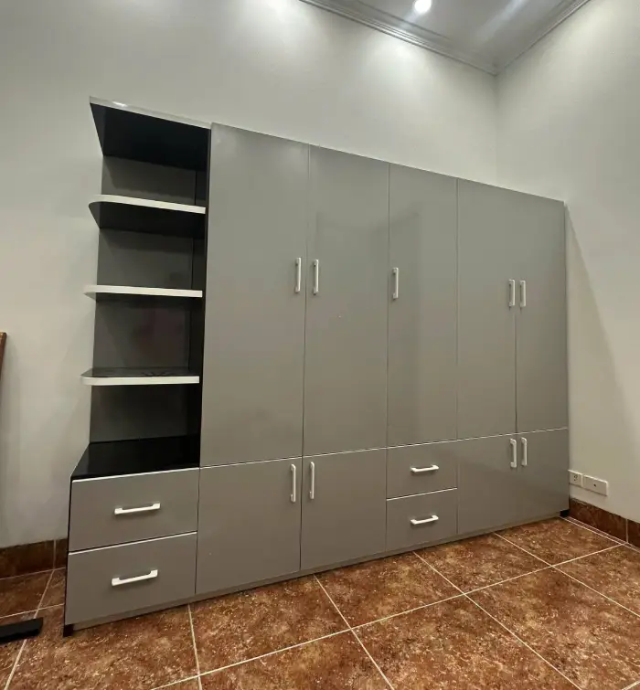 Tủ quần áo 5 cánh mở kèm 1 kệ trang trí nhựa Đài Loan Chin Huei CH-T5C01