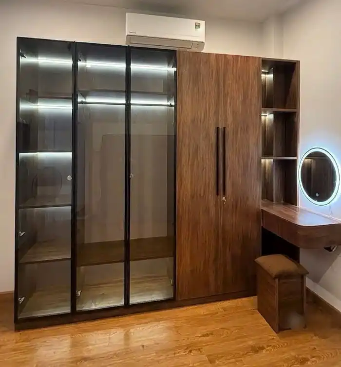 Tủ quần áo 3 cánh kính cường lực x nhựa Chin Huei 2 0 plus cao cấp kèm bàn trang điểm CH-CHP28