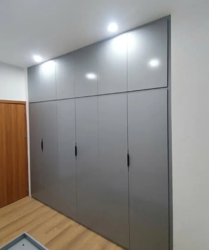 Tủ quần áo 6 cánh mở âm tường kịch trần nhựa Đài Loan Chin Huei CH-T6C11